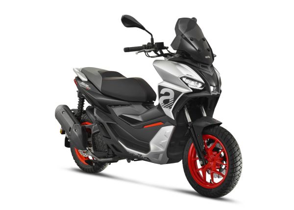 Aprillia SR GT Sport 125cc 1